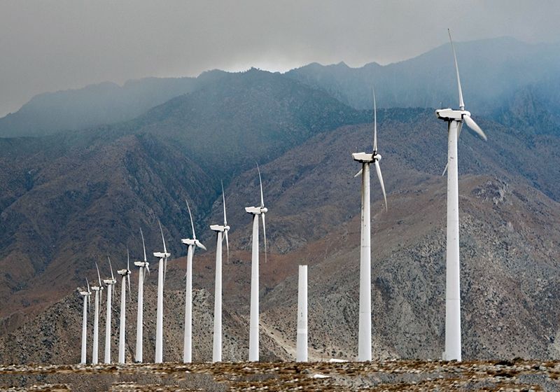 大型風(fēng)力發(fā)電機的高度有多少米？